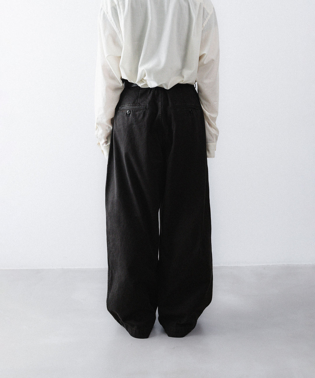 【concause】 WIDE WORK TROUSERS - BLACK