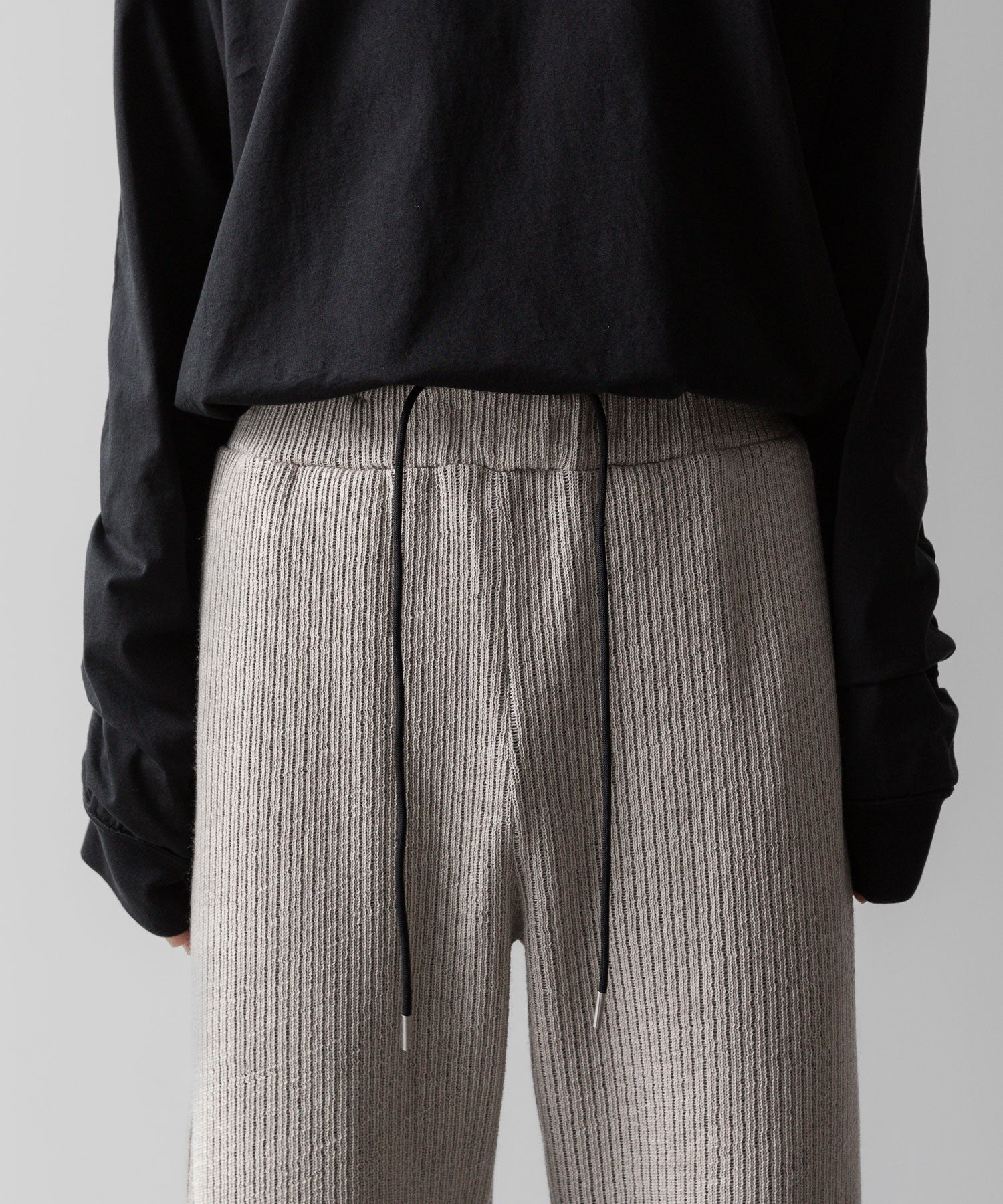 VEIN ヴェインのWO/PE QUARTER GAUGE KNIT EASY WIDE TROUSERS - X.OFF WHITEの公式通販サイトsession福岡セレクトショップ