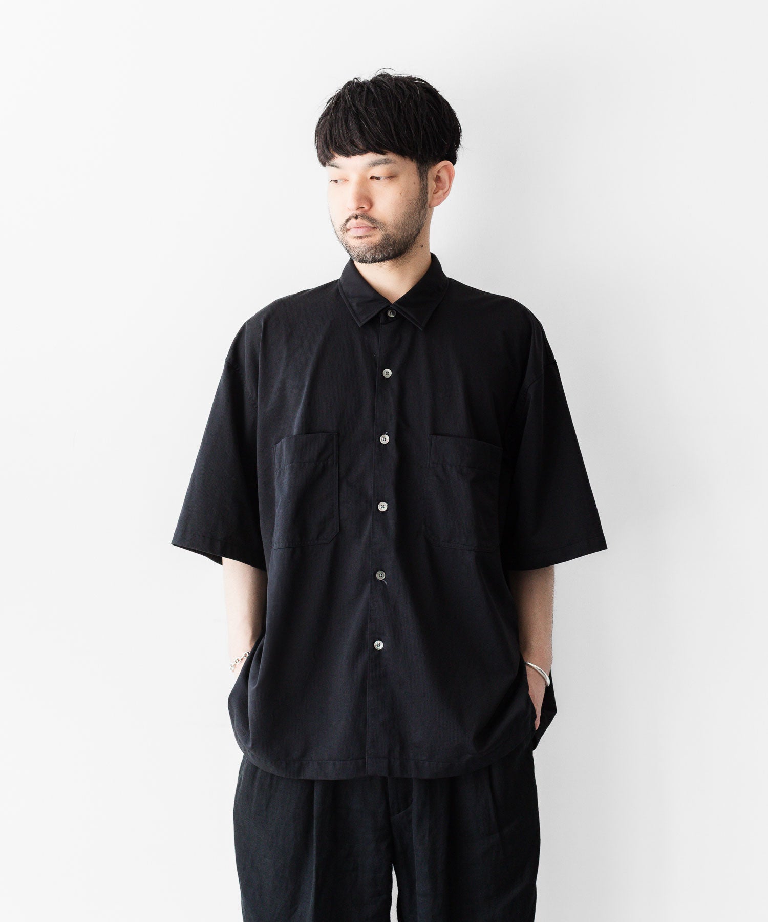 【受注会完売品】JAPAN CALF NATURAL DYED 製品染め　BBB KANEMASA PHIL.】36G NYLON BALISE SS SHIRT - BLACK DYE | 公式通販