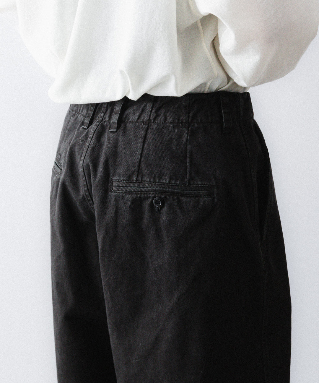【concause】 WIDE WORK TROUSERS - BLACK