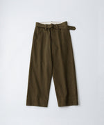 画像をギャラリービューアに読み込む, 【INTÉRIM】   HEAVY PIMA TWILL  BELTED MIL BAGGY TROUSER - ARMY GREEN
