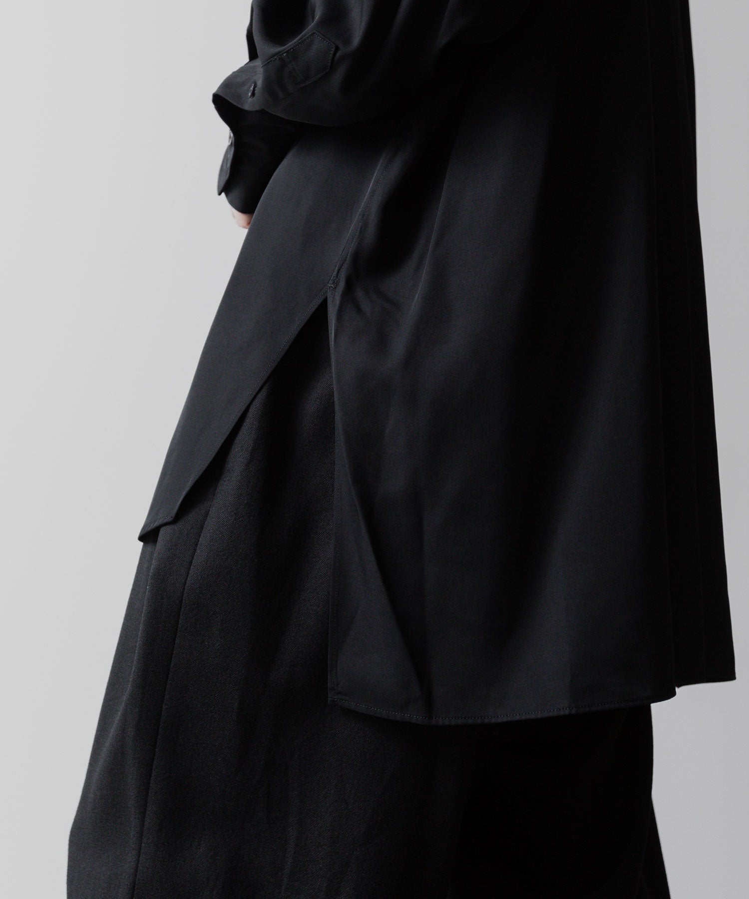  ANTHEM Aアンセムエー のVISCOSE TWILL SHAPE LINE SHIRT - BLACKの公式通販サイトsession福岡セレクトショップ