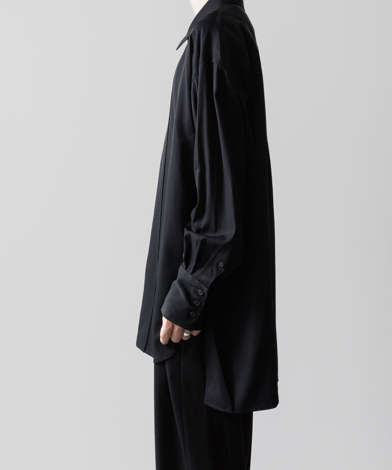  ANTHEM Aアンセムエー のVISCOSE TWILL SHAPE LINE SHIRT - BLACKの公式通販サイトsession福岡セレクトショップ