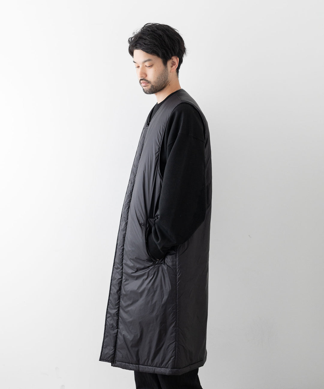 stein(シュタイン)の23AWコレクションPADDED MILITARY LONG VESTのBLACK