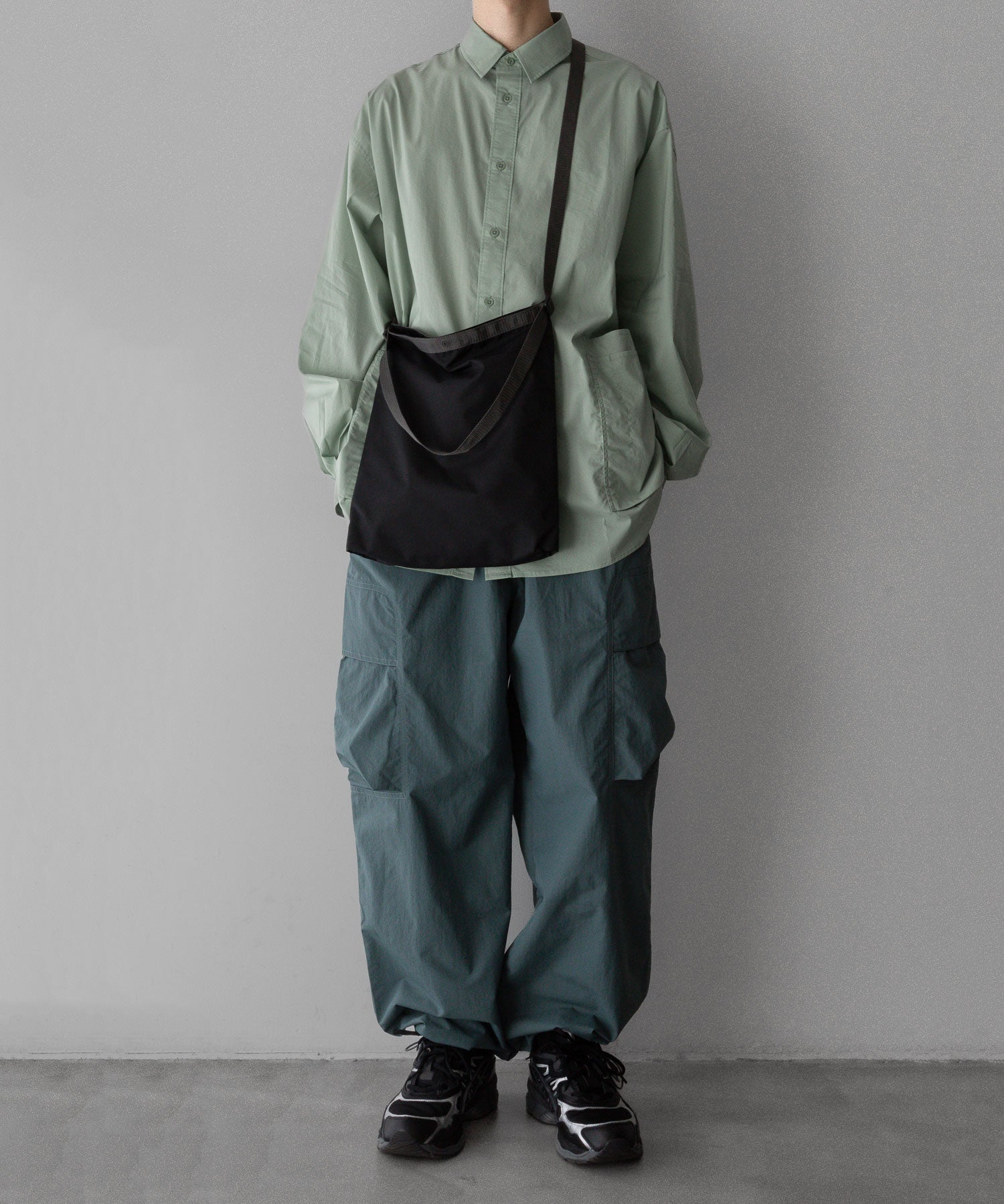 【NEITHERS】ネイダースのUNDERCOVER COACH PANTS - SAGE GREEN公式通販サイトsession福岡セレクトショップ