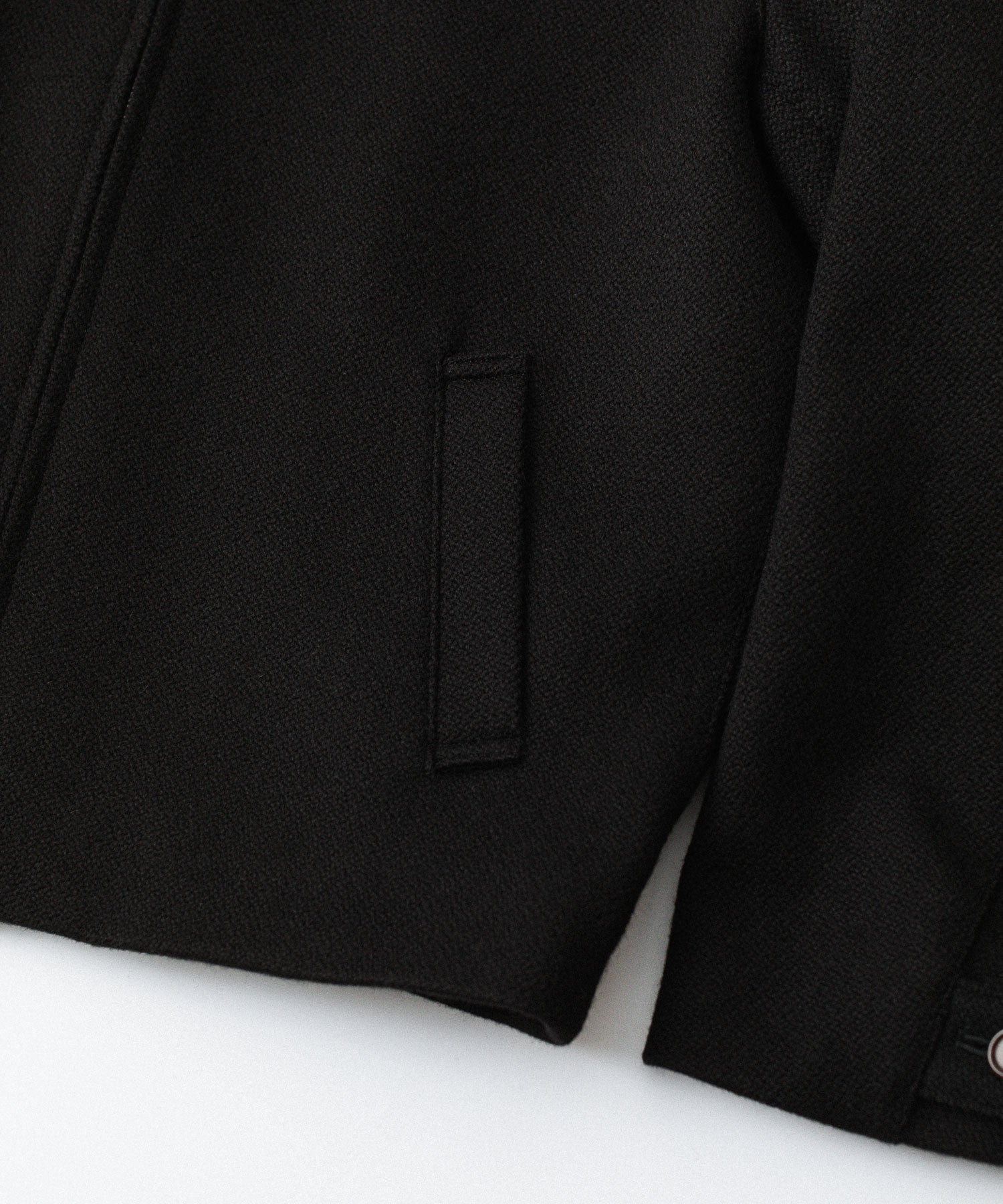 【INTÉRIM】 HEAVY PURE WOOL NATTÉ WEAVE DEAD STOCK LEATHER COLLAR HARRINGTON JACKET - BLACK