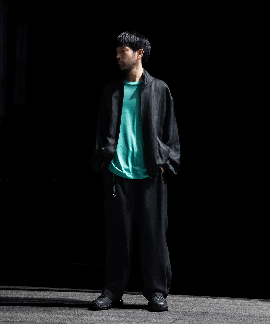 ssstein(シュタイン)のVIS/LI BRIGHT TWILL SHIRRED LIGHT ZIP JACKET - DARK CHARCOALの公式通販サイトsession福岡セレクトショップ