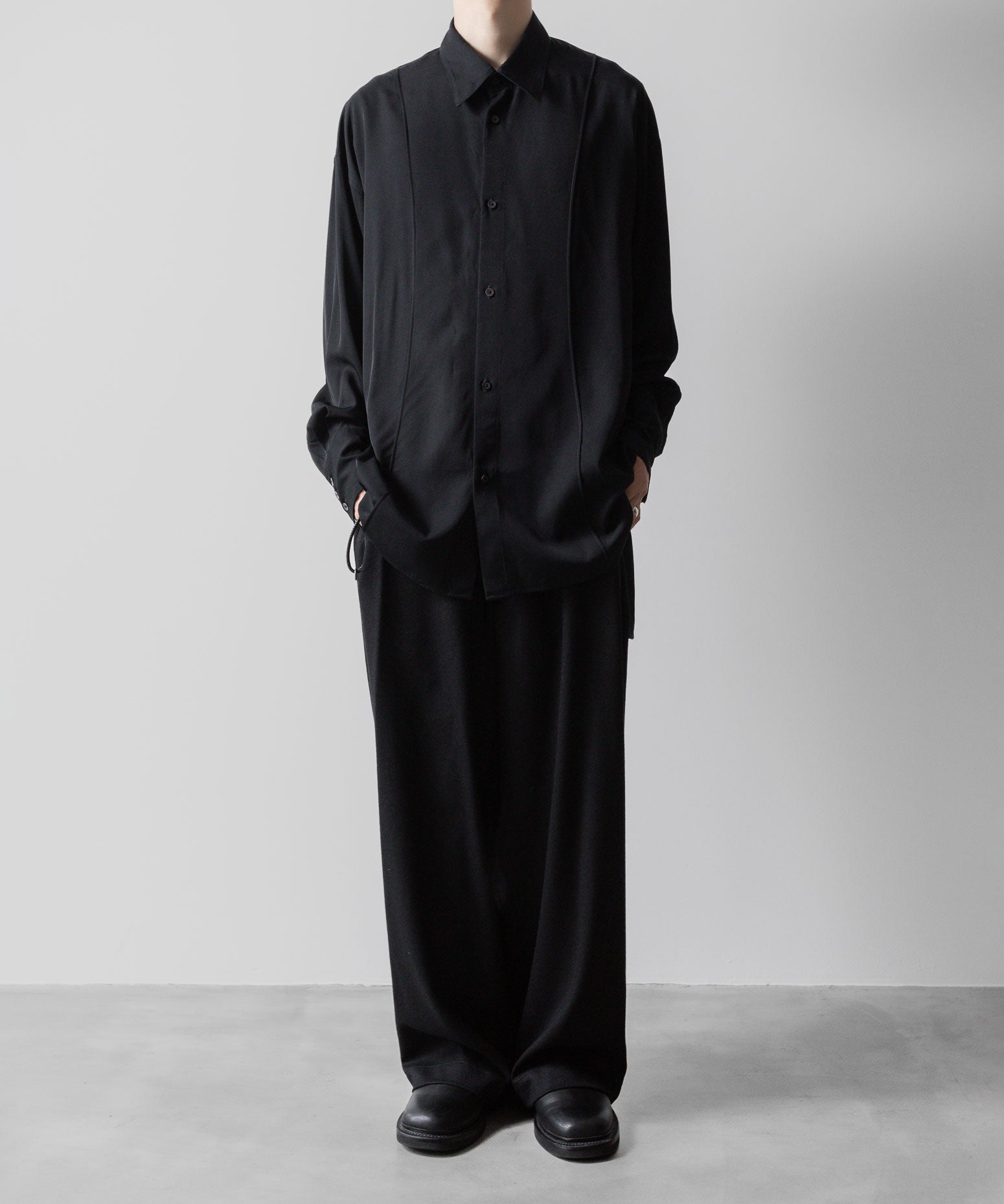  ANTHEM Aアンセムエー のVISCOSE TWILL SHAPE LINE SHIRT - BLACKの公式通販サイトsession福岡セレクトショップ