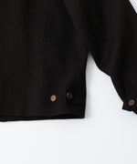画像をギャラリービューアに読み込む, 【INTÉRIM】 HEAVY PURE WOOL NATTÉ WEAVE DEAD STOCK LEATHER COLLAR HARRINGTON JACKET - BLACK
