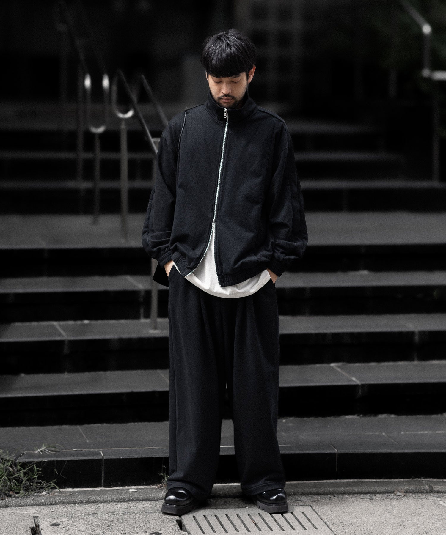 KANEMASA PHIL.】36G NEEDLE PUNCH WIDE SLACKS - BLACK | 公式通販