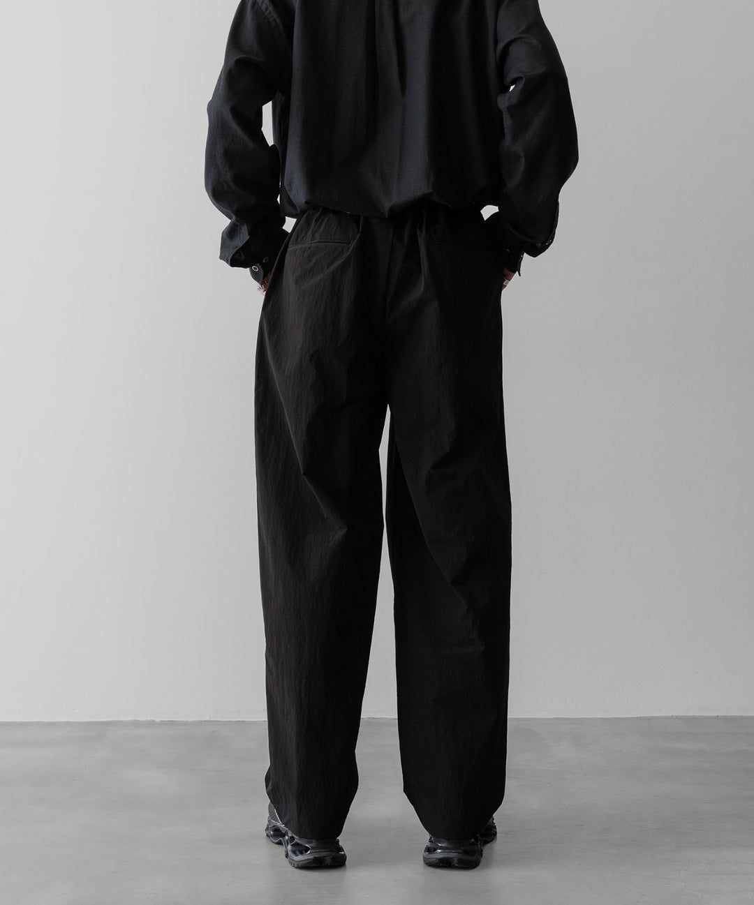 ssstein(シュタイン)のWINDPROOF NYLON WIDE EASY TROUSERS - BLACKの公式通販サイトsession福岡セレクトショップ