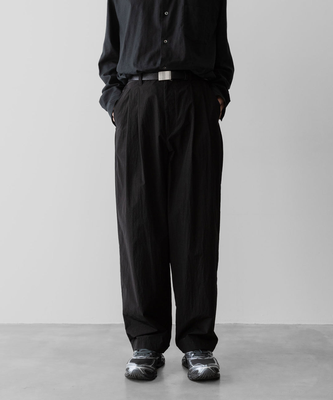 ssstein(シュタイン)のWINDPROOF NYLON WIDE EASY TROUSERS - BLACKの公式通販サイトsession福岡セレクトショップ