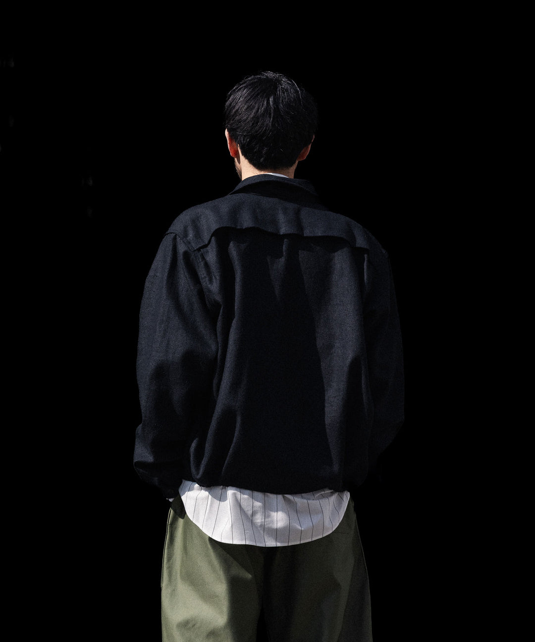 INTÉRIM - インテリムのSILK LINEN HYPER BIG SHORT DRIZZLER JACKETのBLACK公式通販サイトsession福岡セレクトショップ