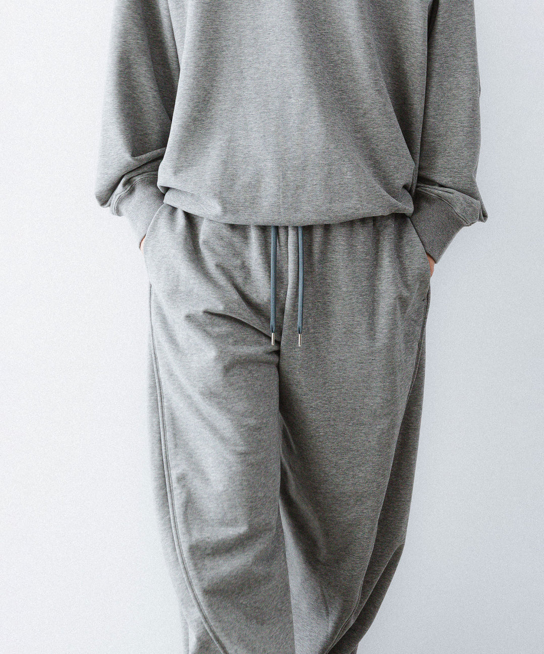 【KANEMASA PHIL.】36G HEATHER DRAPING PANTS - CHARCOAL DYE