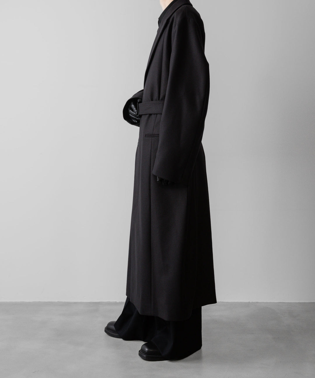 ssstein(シュタイン)の24AWコレクション OVERSIZED MAXI-LENGTH PEAKED LAPEL COAT - DARK CHARCOAL 公式通販サイトsession福岡セレクトショップ