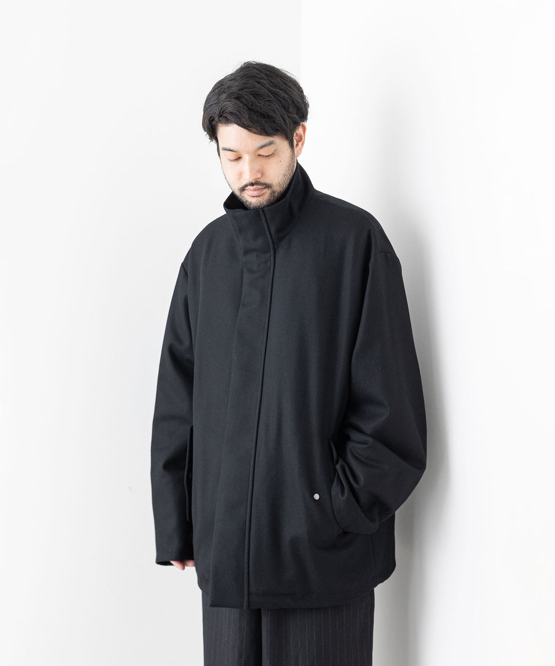 stein(シュタイン)の23AWコレクションMELTON STAND COLLAR ZIP SHORT JACKETのBLACK sessionセッション福岡セレクトショップ 公式通販サイト