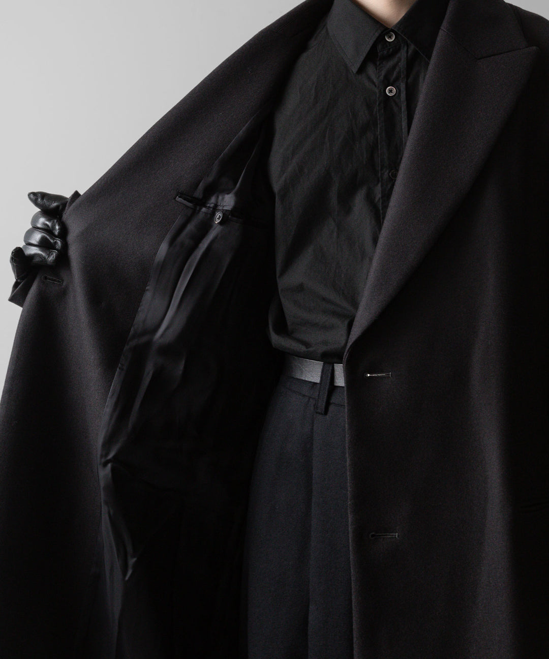 ssstein(シュタイン)の24AWコレクション OVERSIZED MAXI-LENGTH PEAKED LAPEL COAT - DARK CHARCOAL 公式通販サイトsession福岡セレクトショップ