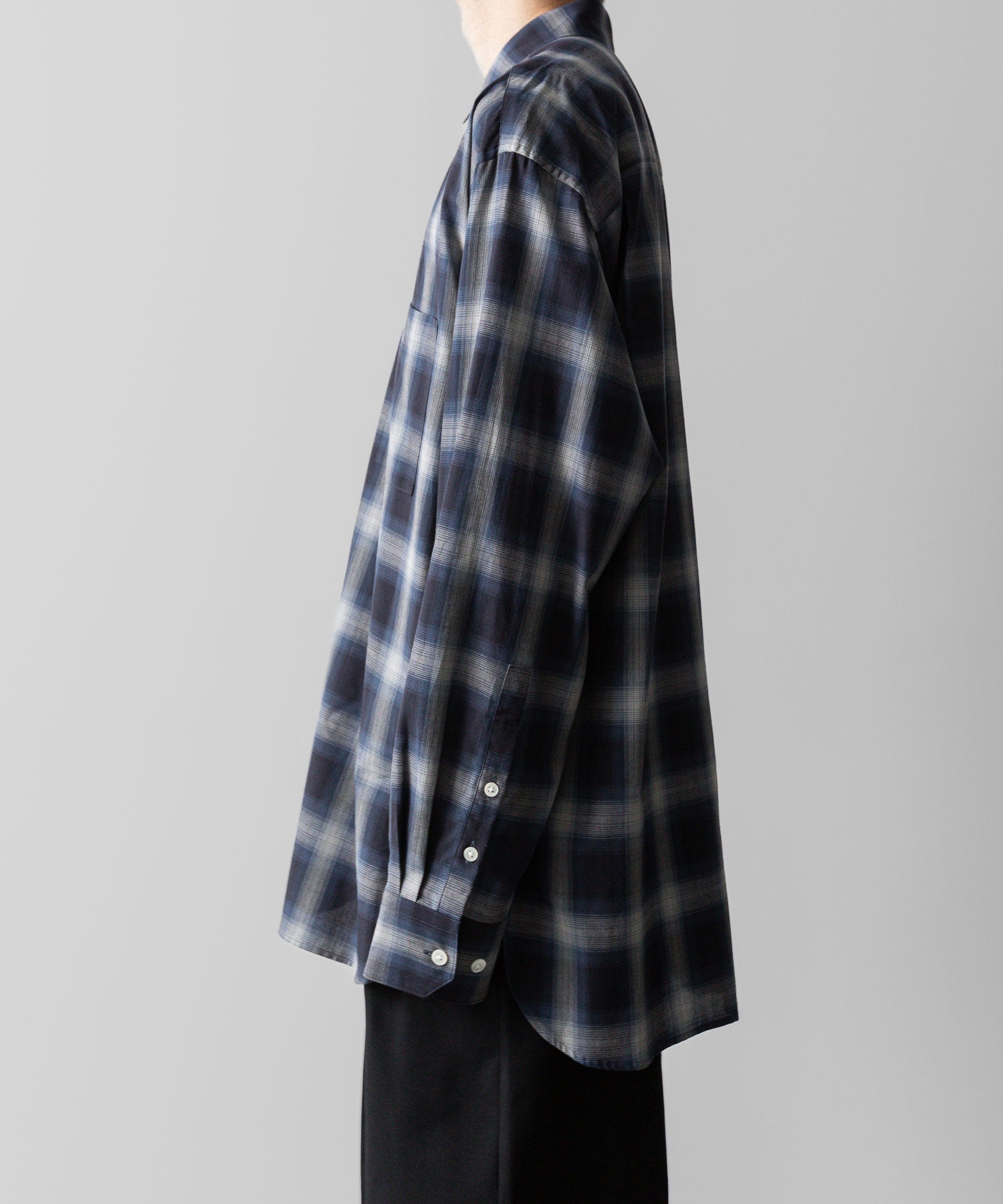 ssstein(シュタイン)の24AWコレクション OVERSIZED DOWN PAT SHIRT - NAVY OMBRE 公式通販サイトsession福岡セレクトショップ