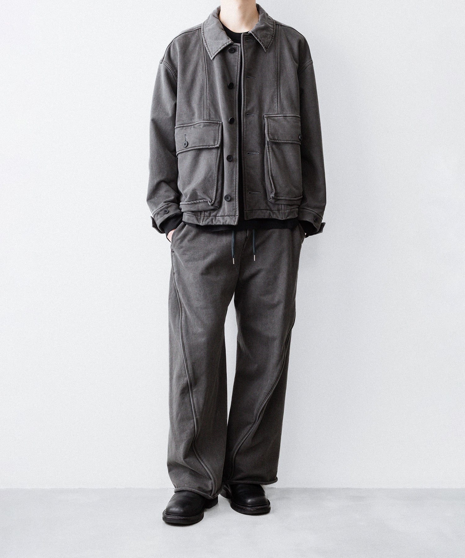 KANEMASA PHIL.】36G FINE SWEAT DRAPING EASY PANTS - CHARCOAL