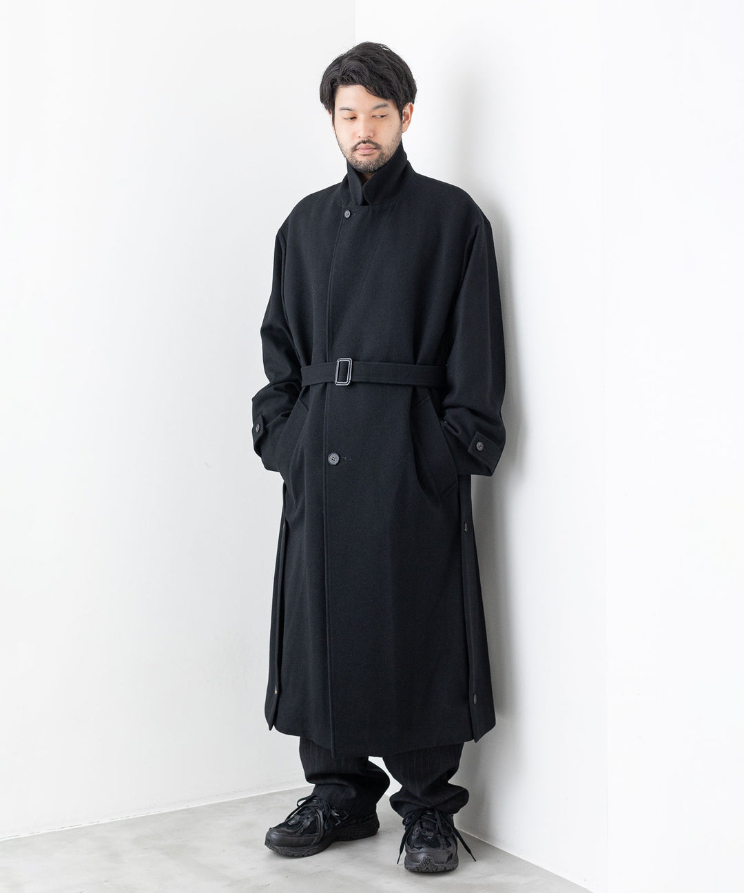 stein(シュタイン)の23AWコレクションOVERSIZED LAYERED SINGLE COATのBLACK