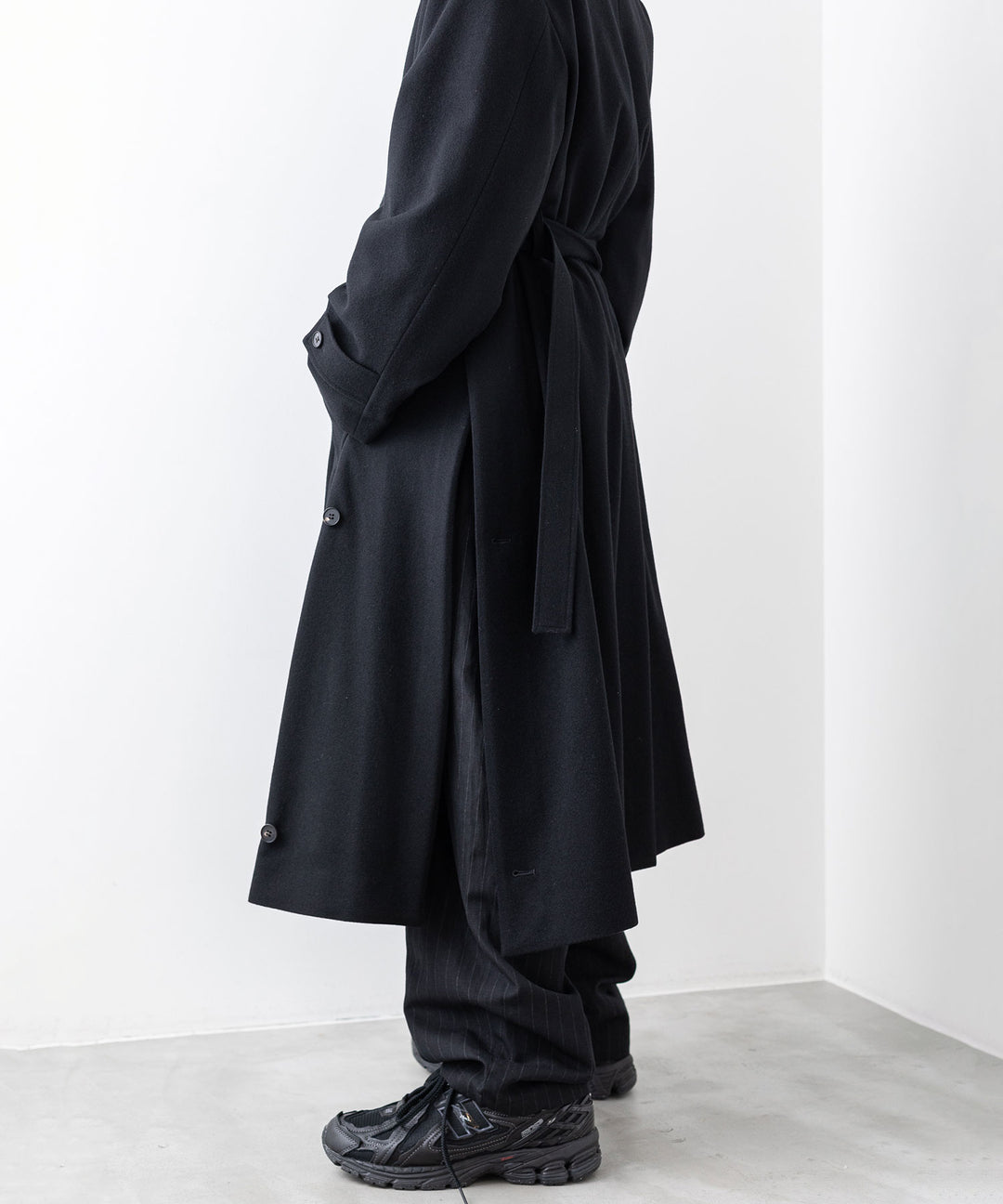 stein(シュタイン)の23AWコレクションOVERSIZED LAYERED SINGLE COATのBLACK