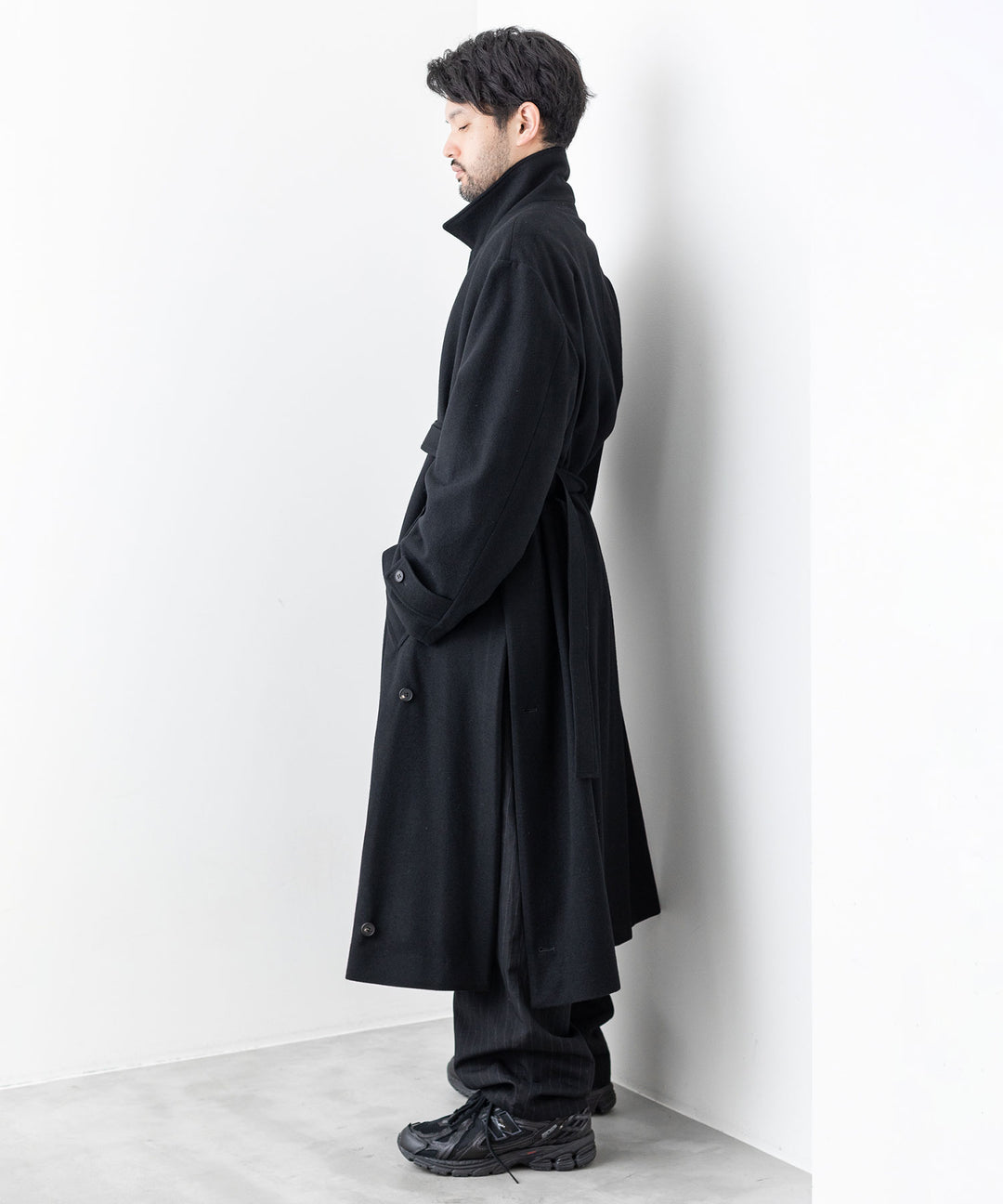 stein(シュタイン)の23AWコレクションOVERSIZED LAYERED SINGLE COATのBLACK
