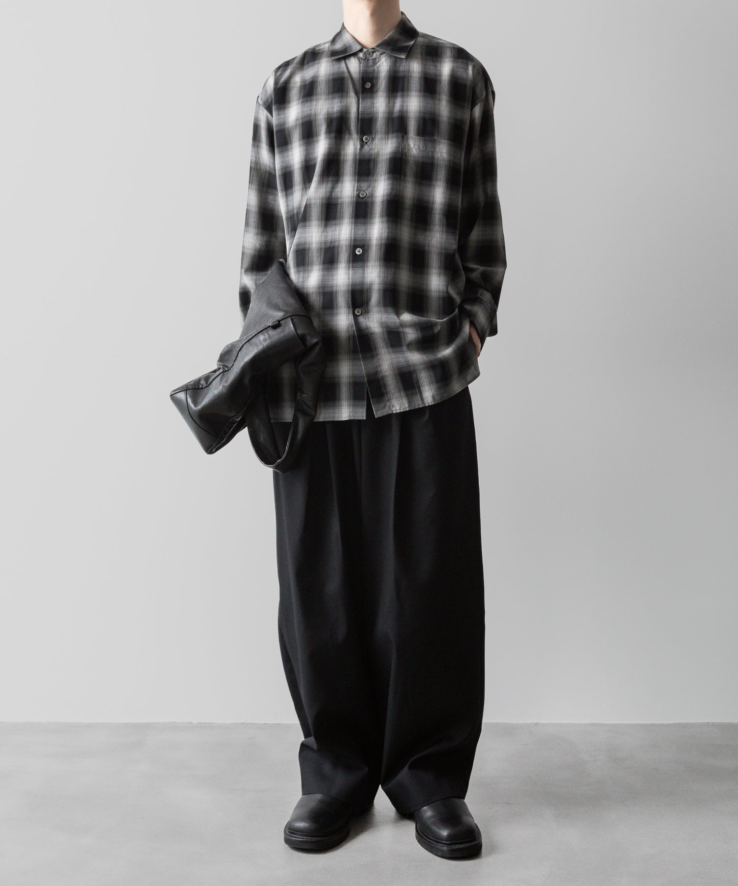 ssstein(シュタイン)の24AWコレクション OVERSIZED DOWN PAT SHIRT - BLACK OMBRE 公式通販サイトsession福岡セレクトショップ