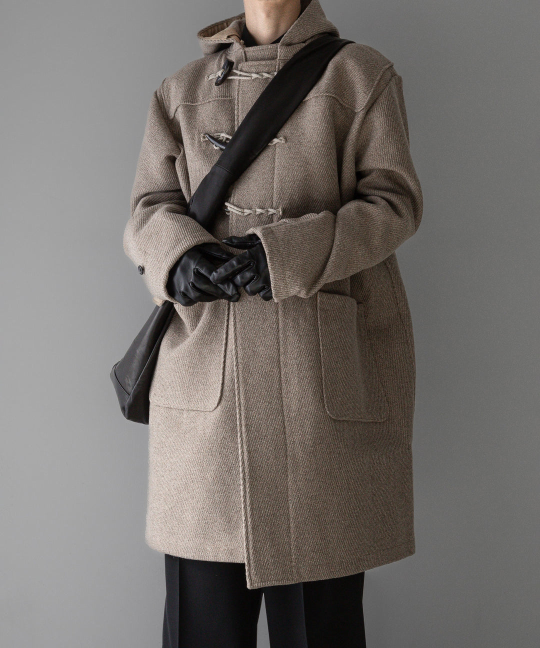 INTÉRIM(インテリム)の23AWコレクションHYPER BIG CASHMERE HEAVY ROYAL NAVY DUFFEL COAT - BEIGE 公式通販サイトsession福岡セレクトショップ