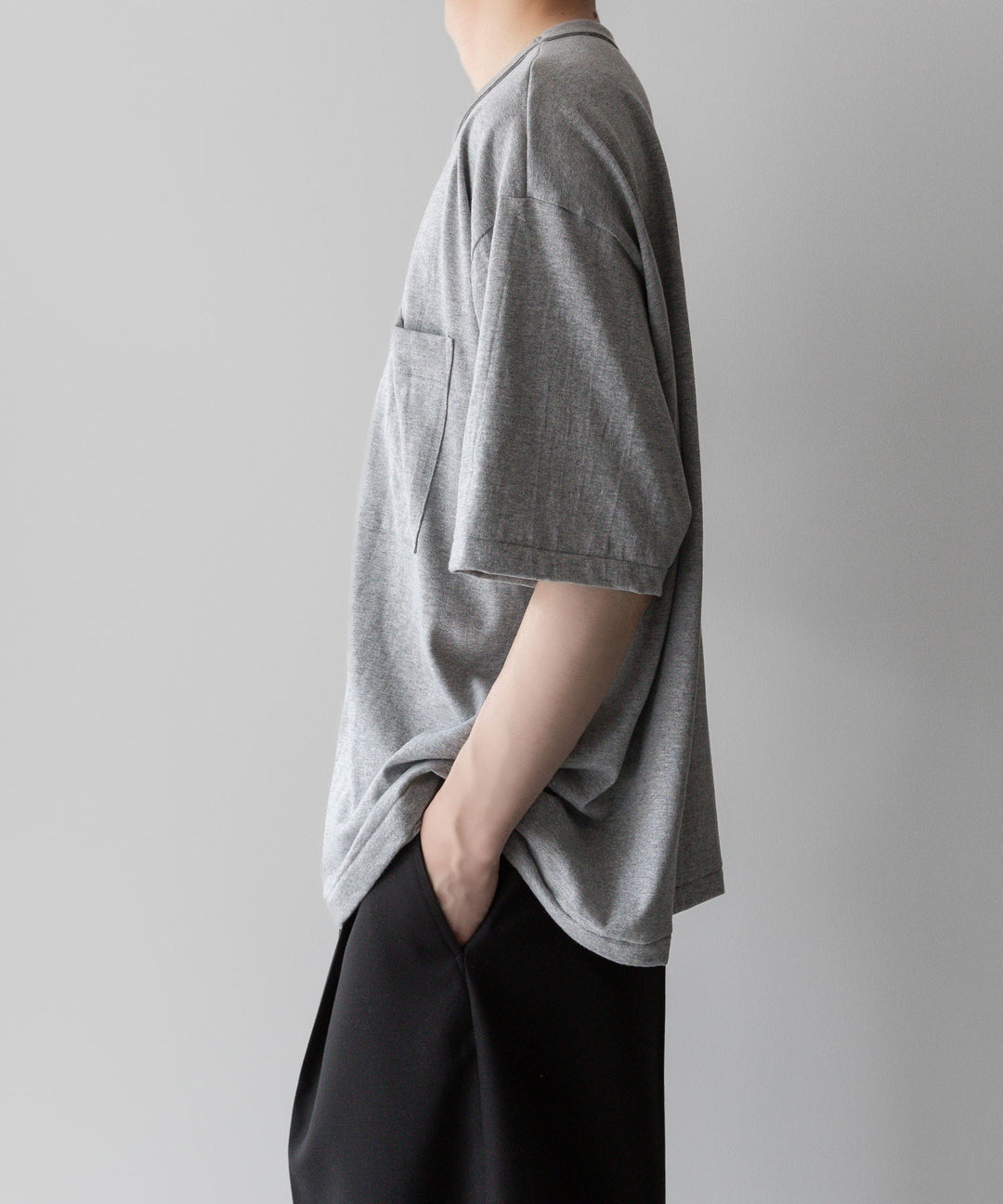 【INTÉRIM】インテリムのBINDER NECK LOOP WHEEL AME-KAJI POCKET TEE - A.GRAYの公式通販サイトsession福岡セレクトショップ