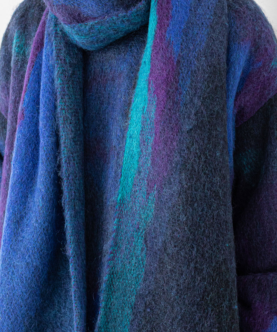 stein(シュタイン)の23AWコレクションGRADATION MOHAIR MUFFLERのBLUE BLACK