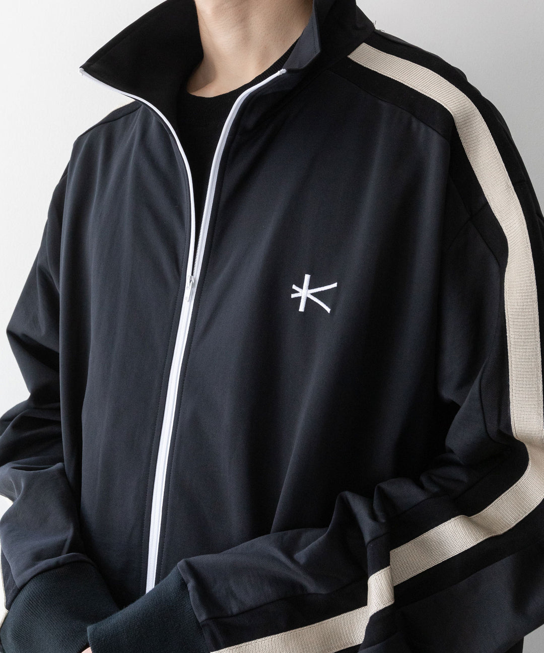 【KANEMASA PHIL.】カネマサのトラックジャケット ECONYL JERSEY TRACK JACKET - BLACK 公式通販 session福岡セレクトショップ