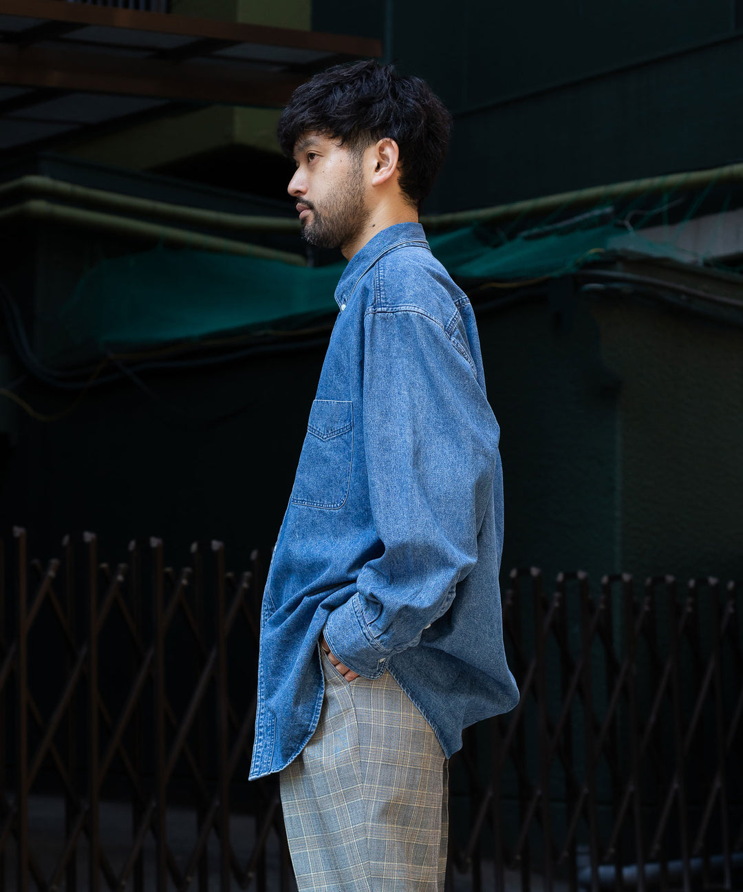 【INTÉRIM】90’S FIT UK HEAVY USED DENIM BUTTON DOWN SHIRT - U.NAVY