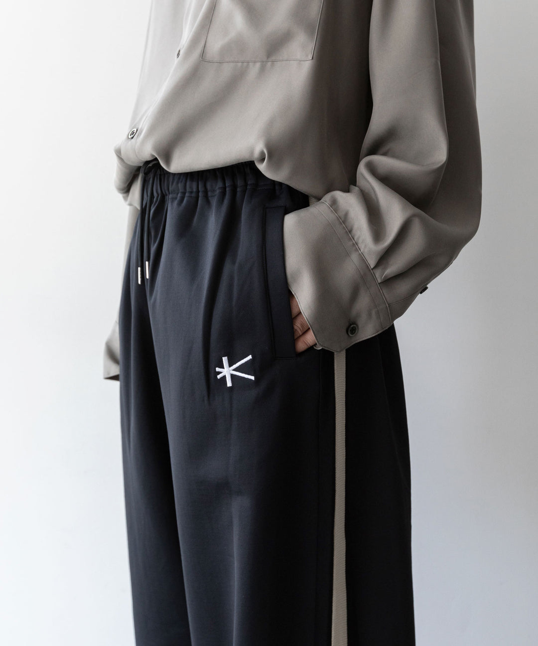 【KANEMASA PHIL.】カネマサのトラックパンツ ECONYL JERSEY TRACK PANTS - BLACK 公式通販session福岡セレクトショップ