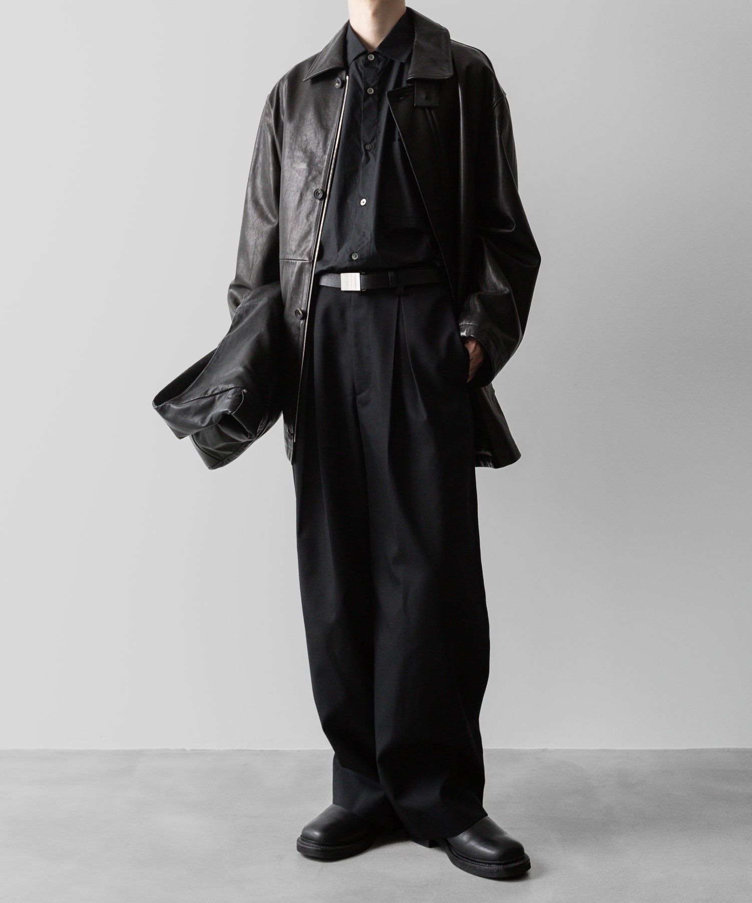 ssstein(シュタイン)の24AWコレクション EASY WIDE TROUSERS (2/72 WOOL GABARDINE) - BLACK 公式通販サイトsession福岡セレクトショップ