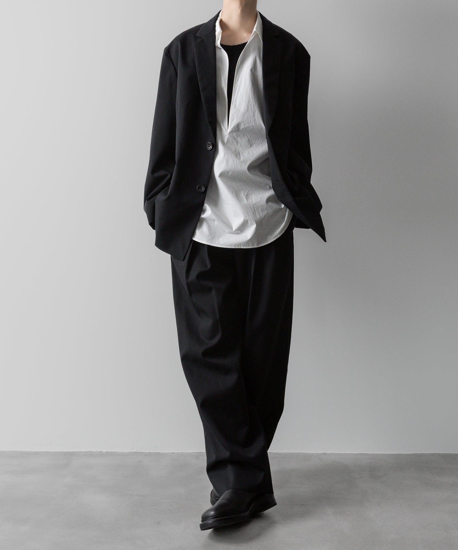 ssstein(シュタイン)の24AWコレクション EASY WIDE TROUSERS (2/72 WOOL GABARDINE) - BLACK 公式通販サイトsession福岡セレクトショップ