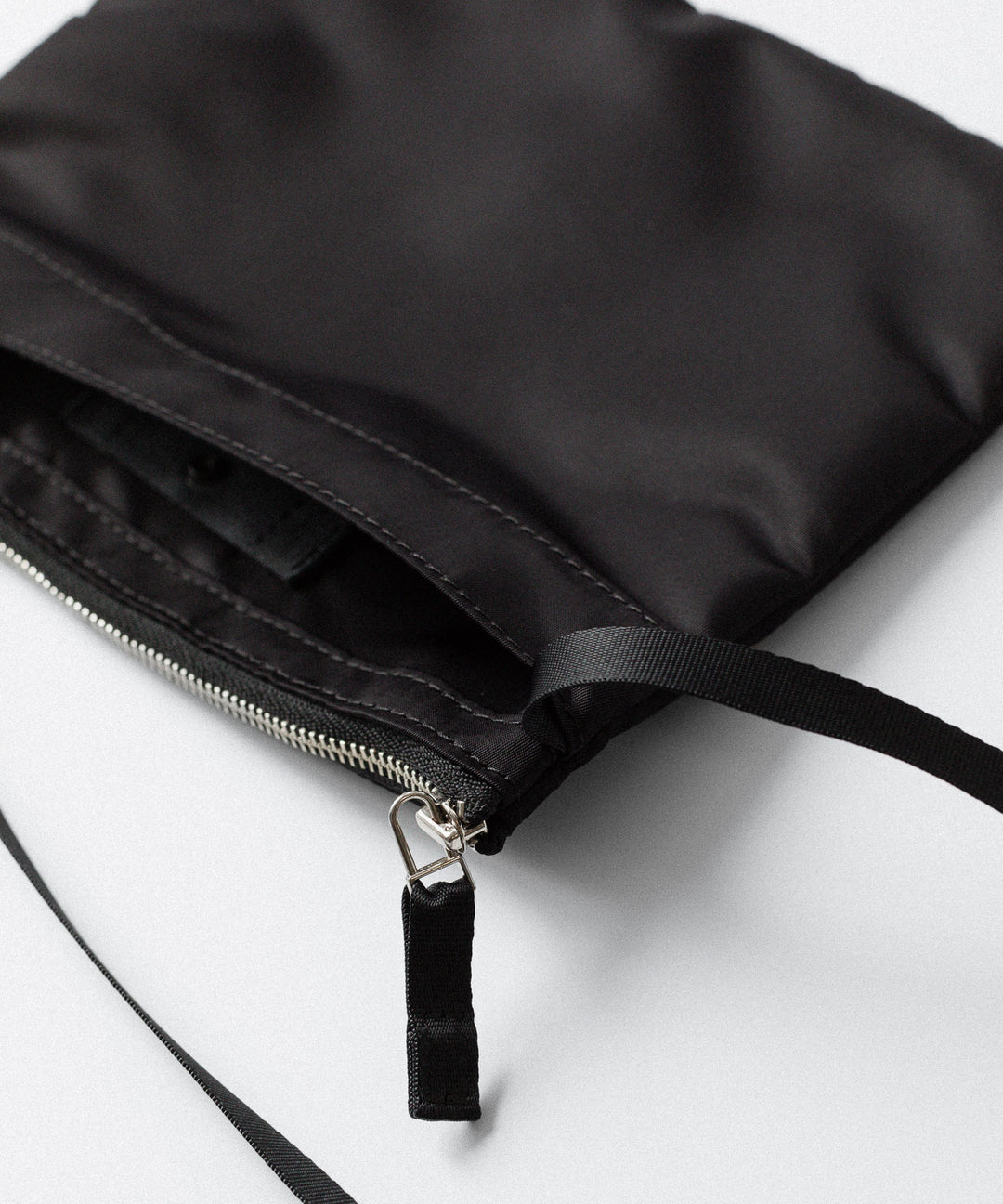 KaILI カイリ SATELLITE POUCH S NSのBLACK 公式通販サイトsession福岡セレクトショップ 