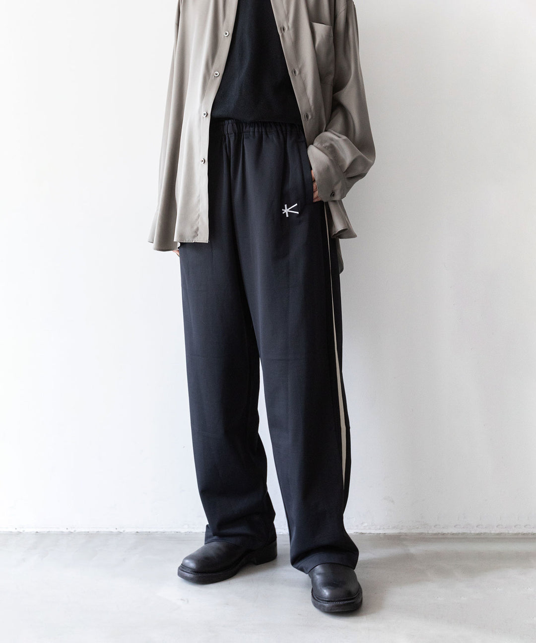 【KANEMASA PHIL.】カネマサのトラックパンツ ECONYL JERSEY TRACK PANTS - BLACK 公式通販session福岡セレクトショップ