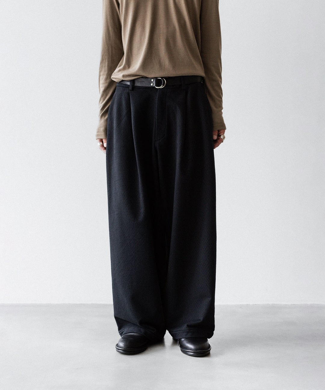 KANEMASA PHIL. カネマサフィル 36G NEEDLE PUNCH WIDE SLACKSのBLACK 公式通販サイトsession福岡セレクトショップ