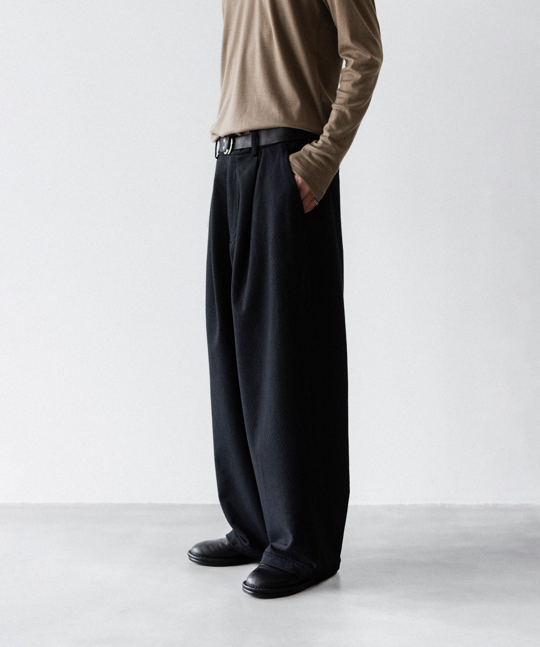 KANEMASA PHIL. カネマサフィル 36G NEEDLE PUNCH WIDE SLACKSのBLACK 公式通販サイトsession福岡セレクトショップ