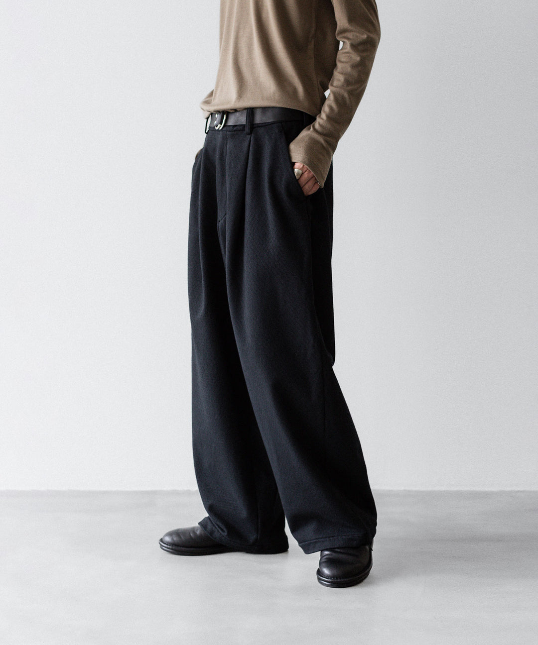 KANEMASA PHIL. カネマサフィル 36G NEEDLE PUNCH WIDE SLACKSのBLACK 公式通販サイトsession福岡セレクトショップ
