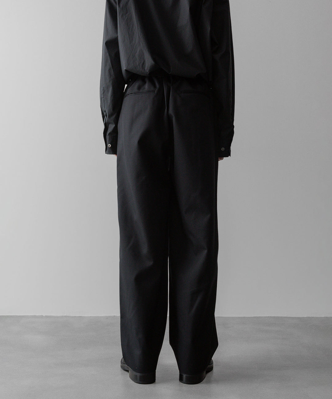 ssstein(シュタイン)の24AWコレクション EASY WIDE TROUSERS (2/72 WOOL GABARDINE) - BLACK 公式通販サイトsession福岡セレクトショップ