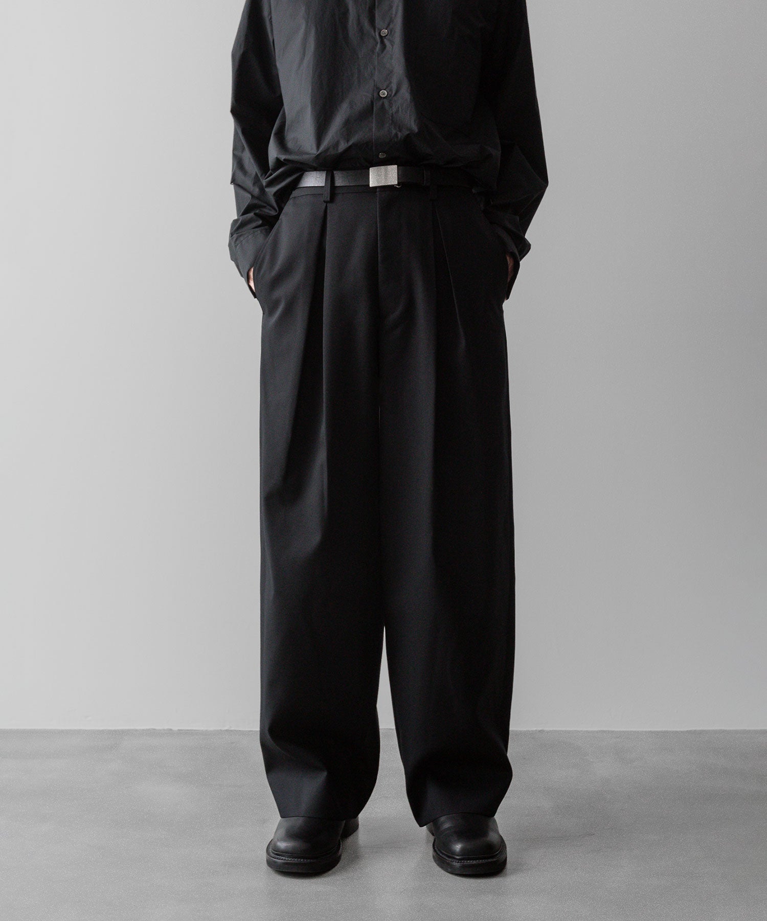 ssstein(シュタイン)の24AWコレクション EASY WIDE TROUSERS (2/72 WOOL GABARDINE) - BLACK 公式通販サイトsession福岡セレクトショップ