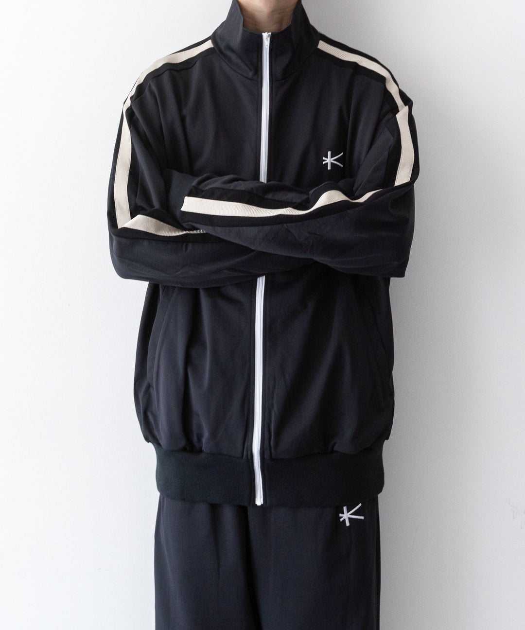 【KANEMASA PHIL.】カネマサのトラックジャケット ECONYL JERSEY TRACK JACKET - BLACK 公式通販 session福岡セレクトショップ