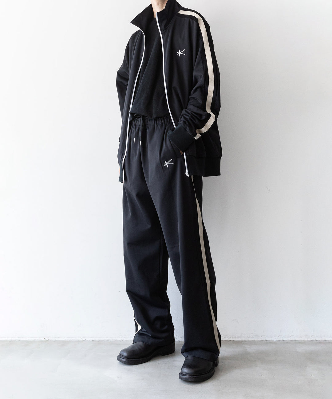 【KANEMASA PHIL.】カネマサのトラックパンツ ECONYL JERSEY TRACK PANTS - BLACK 公式通販session福岡セレクトショップ