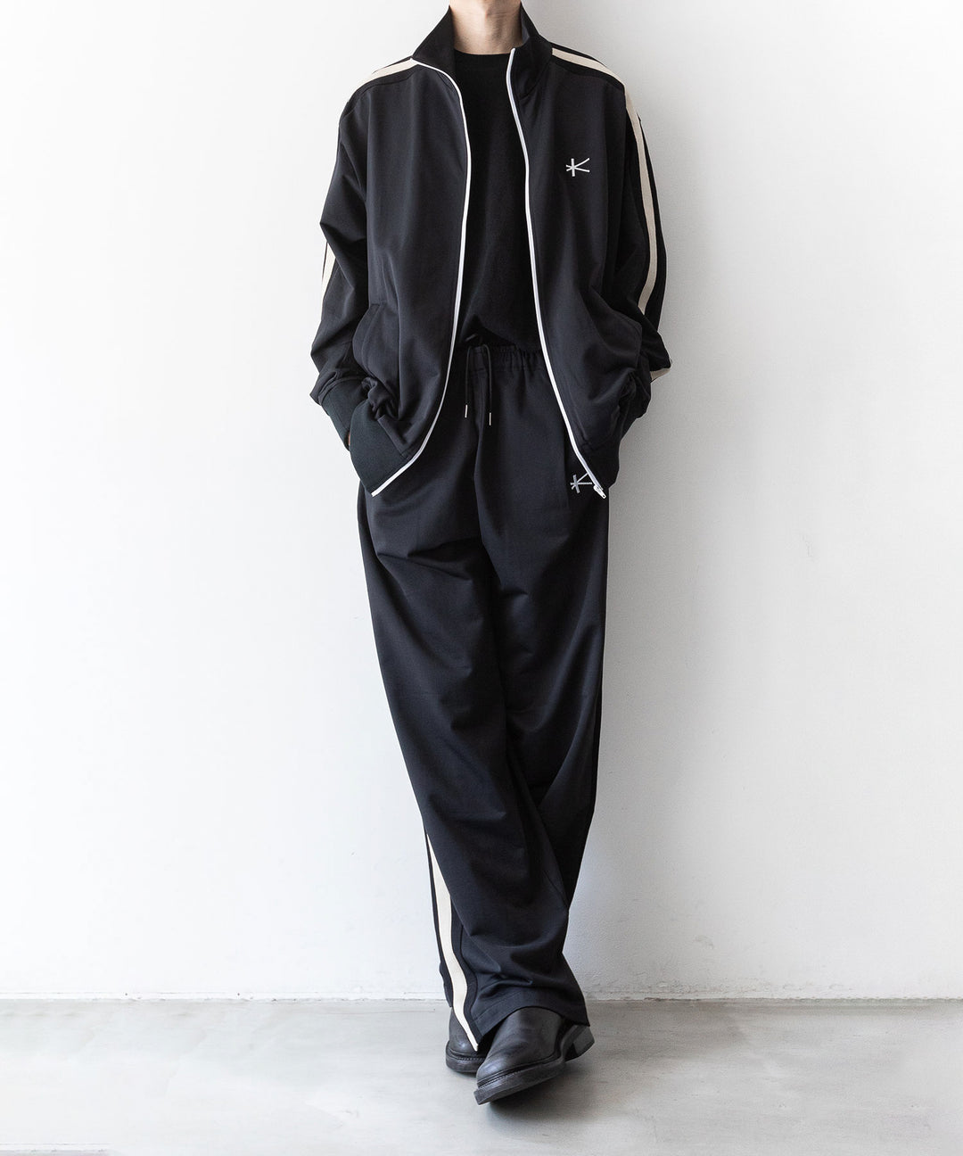 【KANEMASA PHIL.】カネマサのトラックパンツ ECONYL JERSEY TRACK PANTS - BLACK 公式通販session福岡セレクトショップ