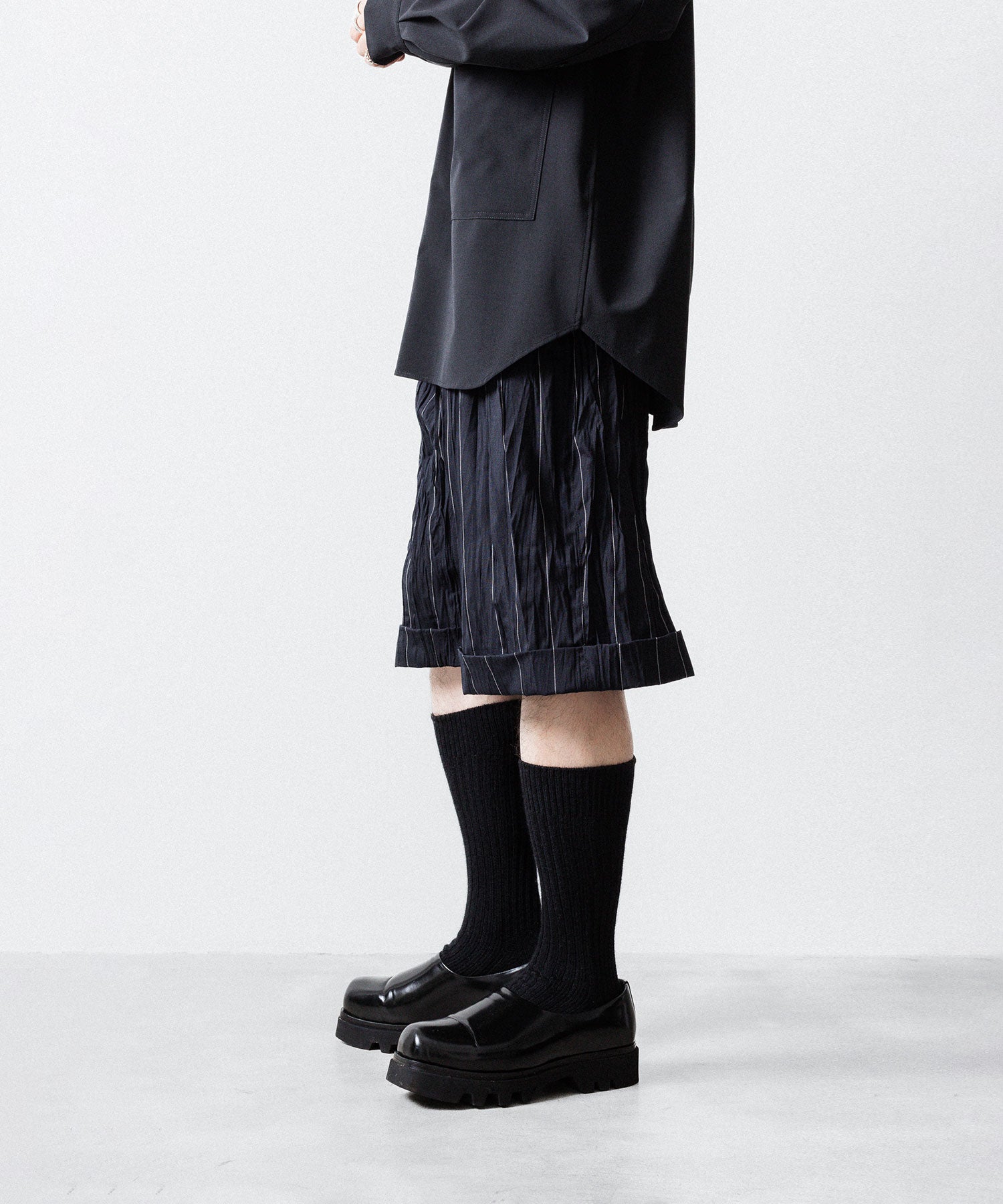 【UJOH】SIDE BELT SHORT PNT - NAVY STRIPE