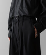 画像をギャラリービューアに読み込む, ssstein(シュタイン)の24AWコレクション EASY WIDE TROUSERS (2/72 WOOL GABARDINE) - BLACK 公式通販サイトsession福岡セレクトショップ
