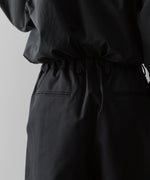 画像をギャラリービューアに読み込む, ssstein(シュタイン)の24AWコレクション EASY WIDE TROUSERS (2/72 WOOL GABARDINE) - BLACK 公式通販サイトsession福岡セレクトショップ
