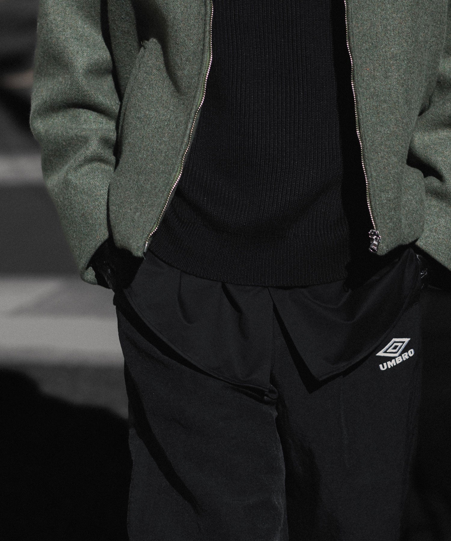 INTÉRIM - インテリムのWOOL SILK CASHMERE DEAD STOCK YARN DOUBLE RIB CREW SWEATERのBLACK公式通販サイトsession福岡セレクトショップ