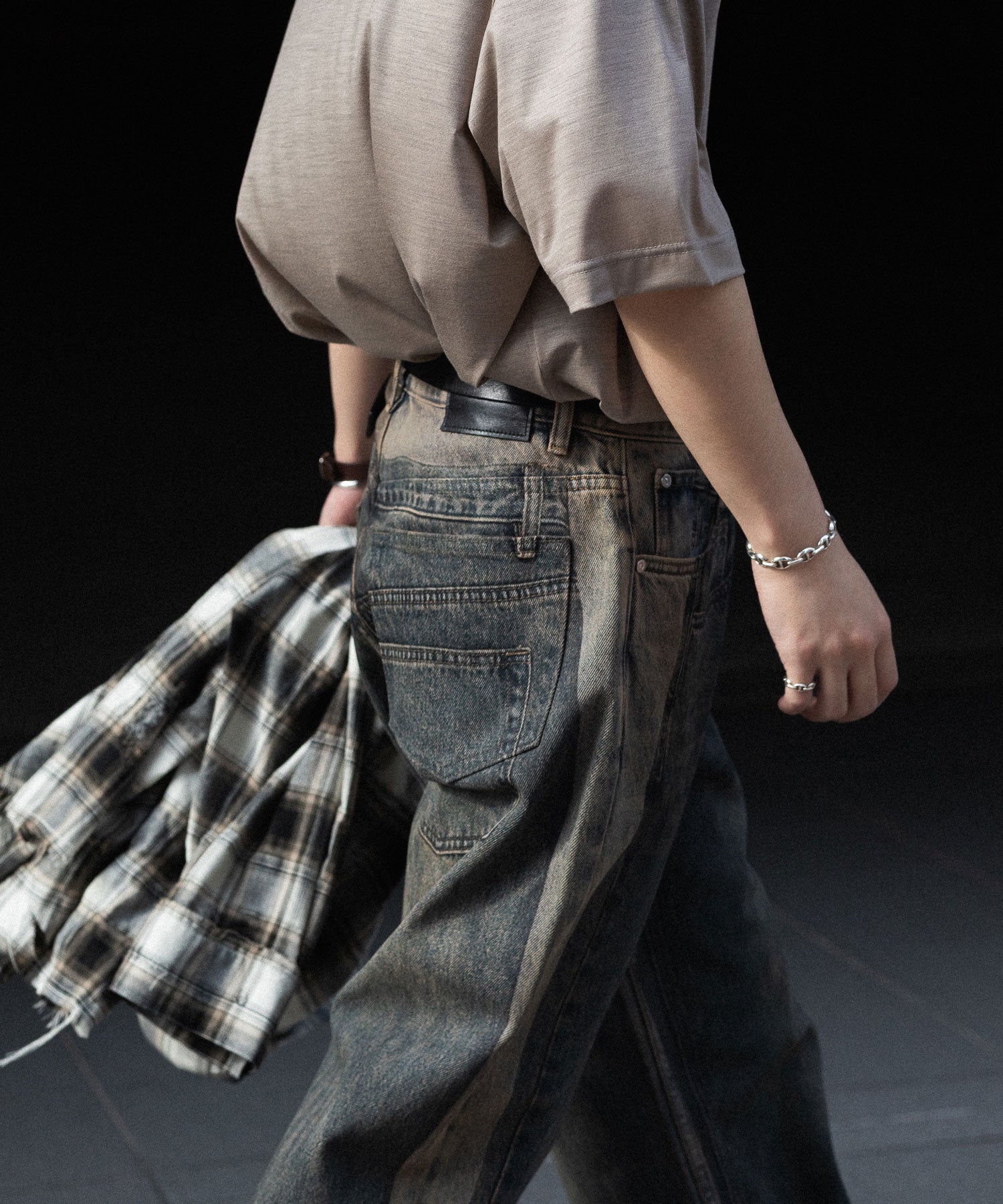 CODA / コーダ】GREY ACID WASH DUAL EXPOSURE BREAK CUT FLARED JEANS